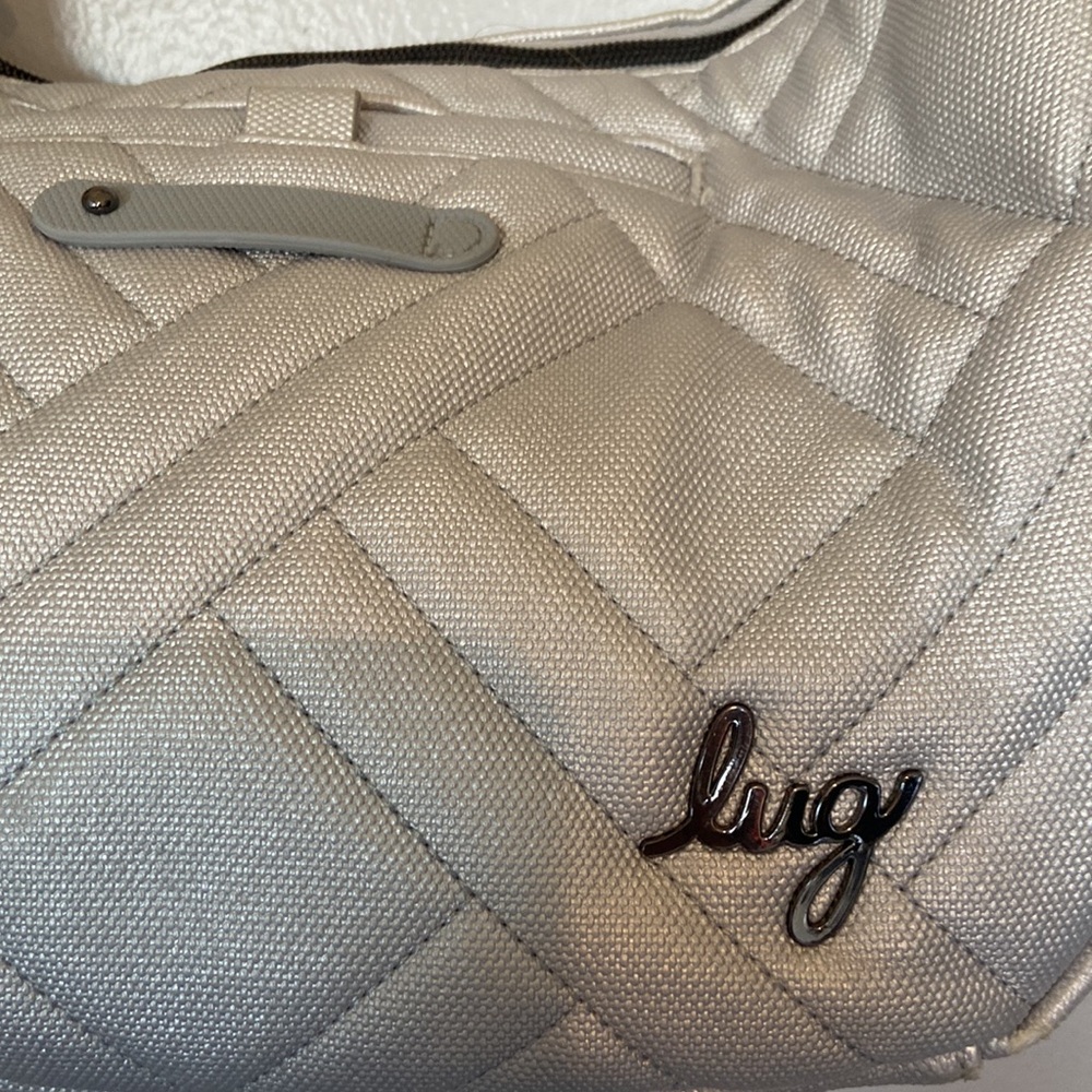Lug Silver Quilted Shoulder Bag Crossbody Travel Lightweight Organizer - Picture 3 of 17